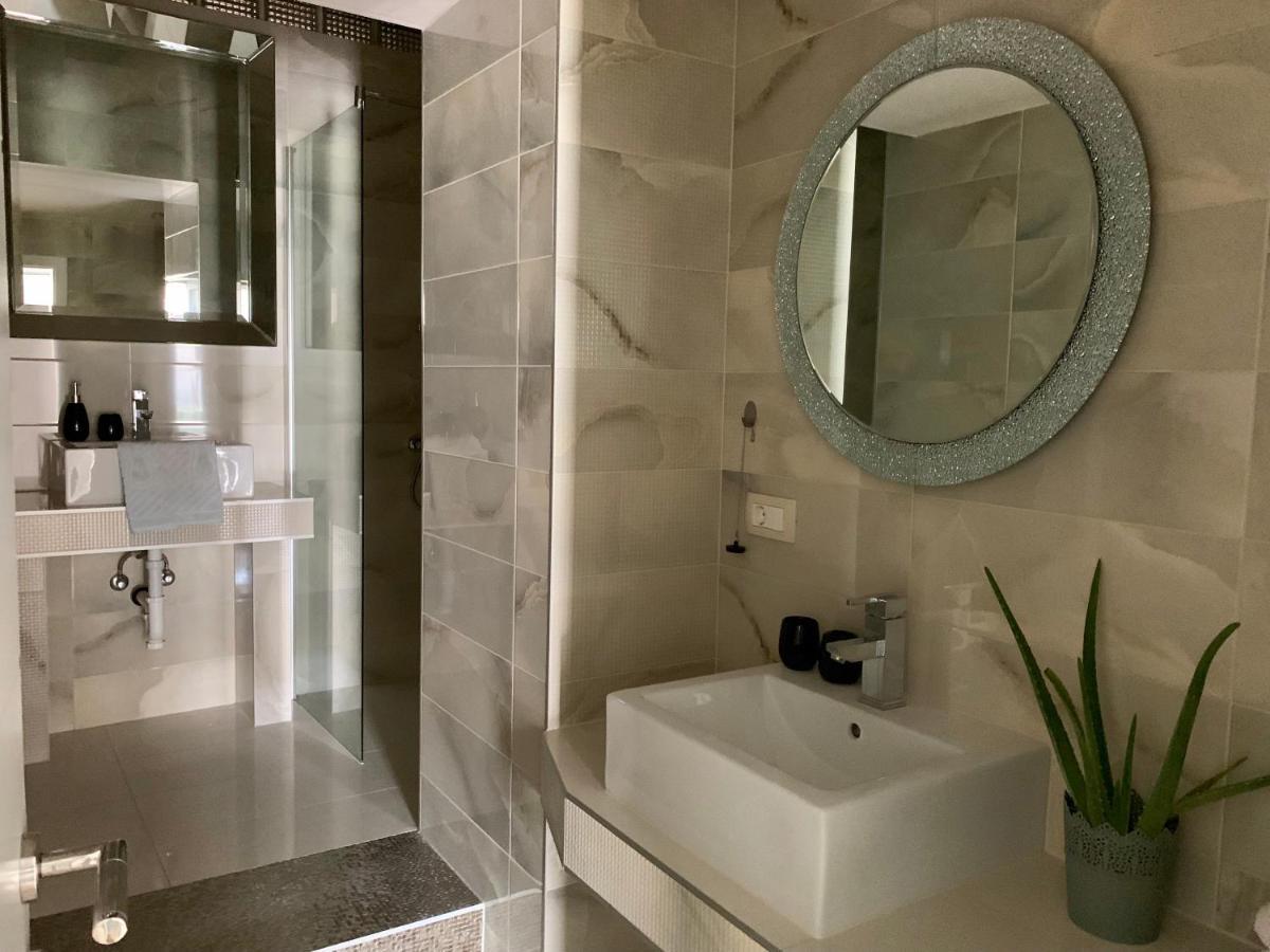 Deluxe Suites Mandic Omiš Exteriér fotografie